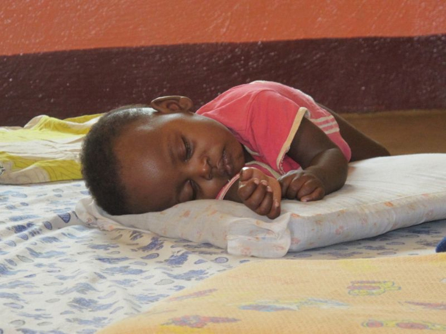 kind met handicap Kameroen