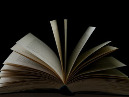 OpenBoek-mikolaj-DCzpr09cTXY-unsplash