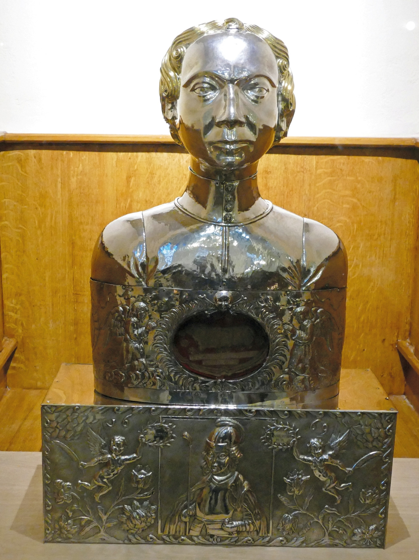 Reliekschrijn St. Eusebius