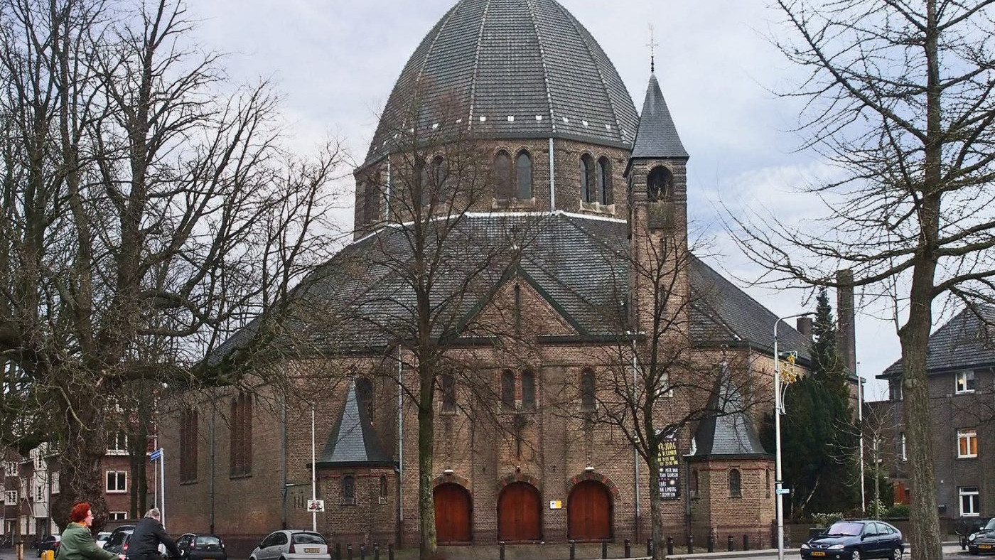 Aloysius-buiten-1600-c-90