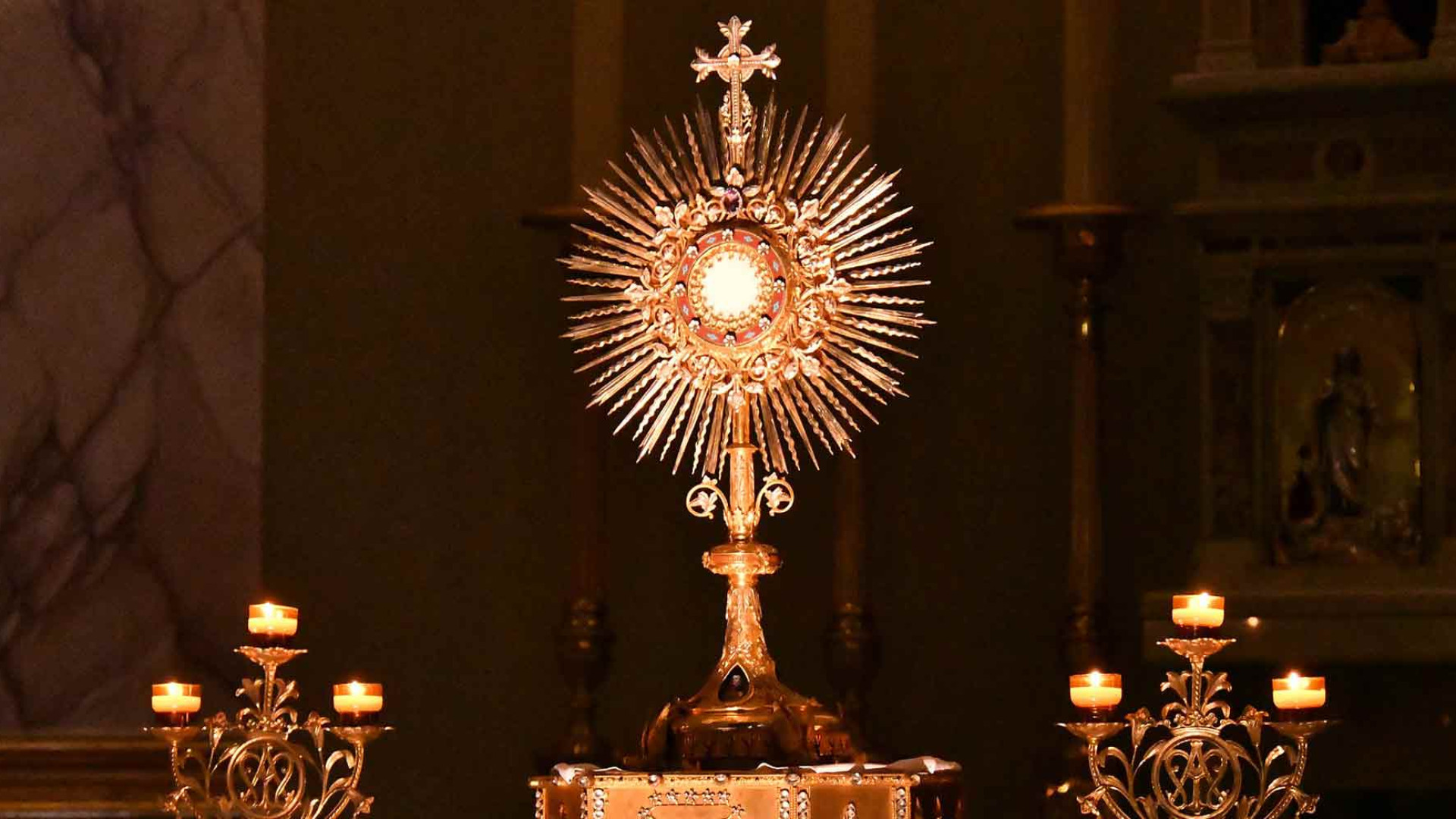 Adoration-Blessed-Sacrament