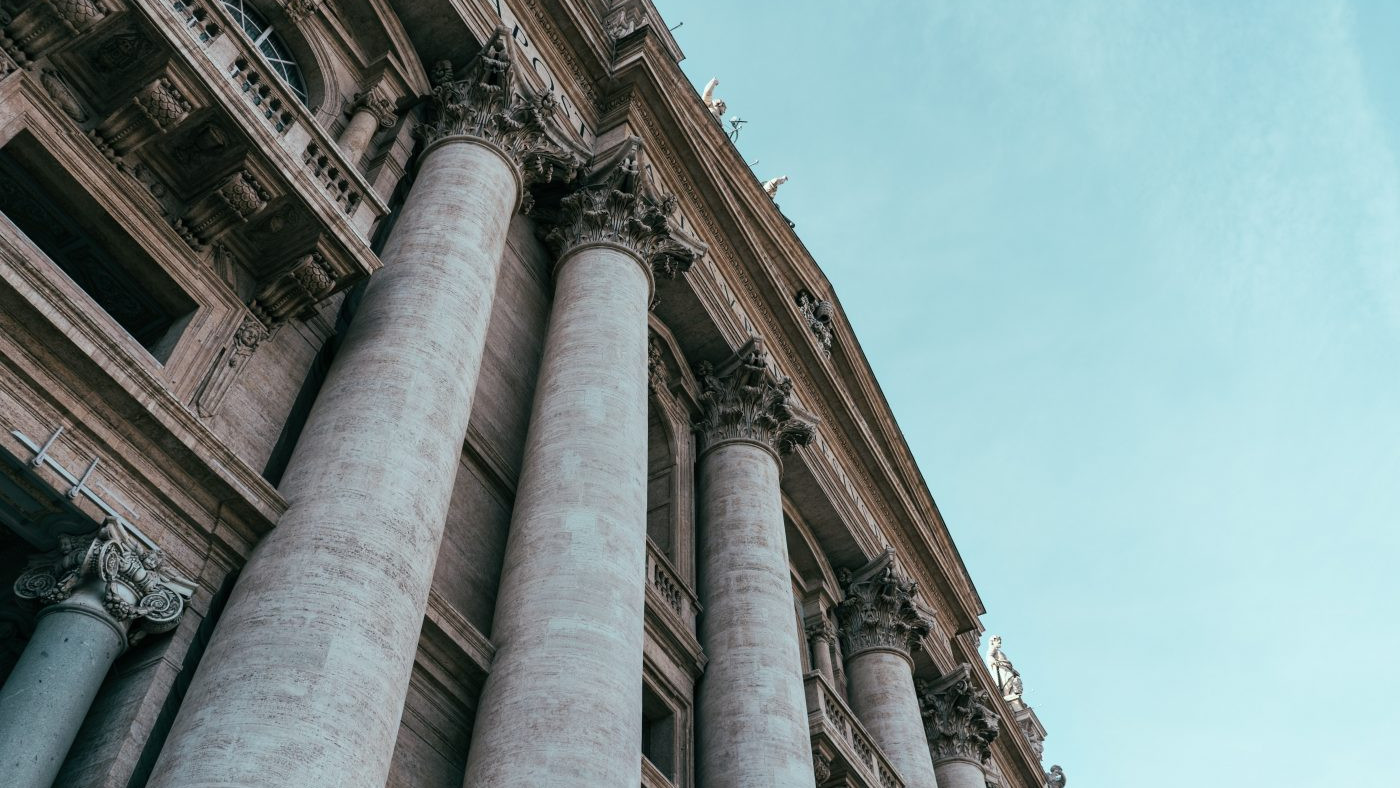 BalkonStPieterOnderHoek_dmitry-tomashek-qOZLMdtN0ok-unsplash