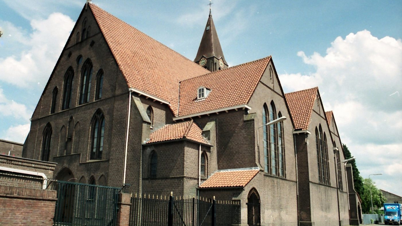 04415_Utrecht_RK._Gertrudis_1924_Amaliadwarsstraat_2_Utr._opname_1999_©_André_van_Dijk_Veenendaal._(2)